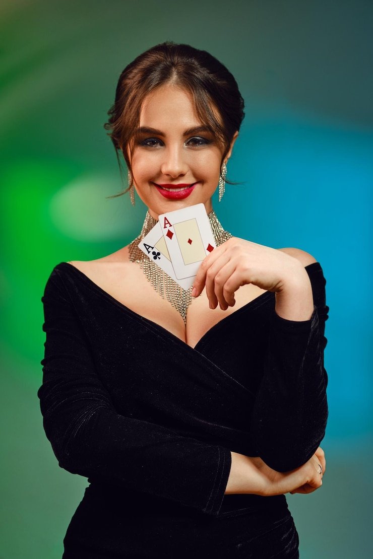 Live Teen Patti dealer table on archon platform